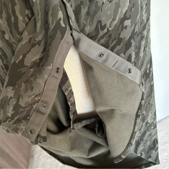 Lululemon Customizable Snap Scarf - Picture 5 of 11